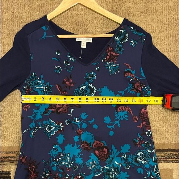 Dana Buchman Navy and Teal Floral Blouse - Picture 6 of 7
